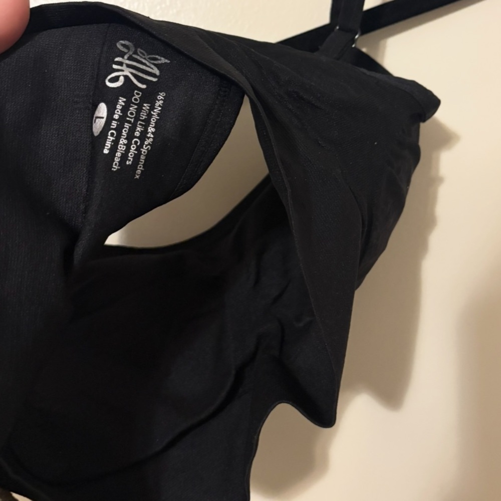 Black Ribbed Spandex Padded Sports Bra XS or girls Large/XL - Picture 3 of 3